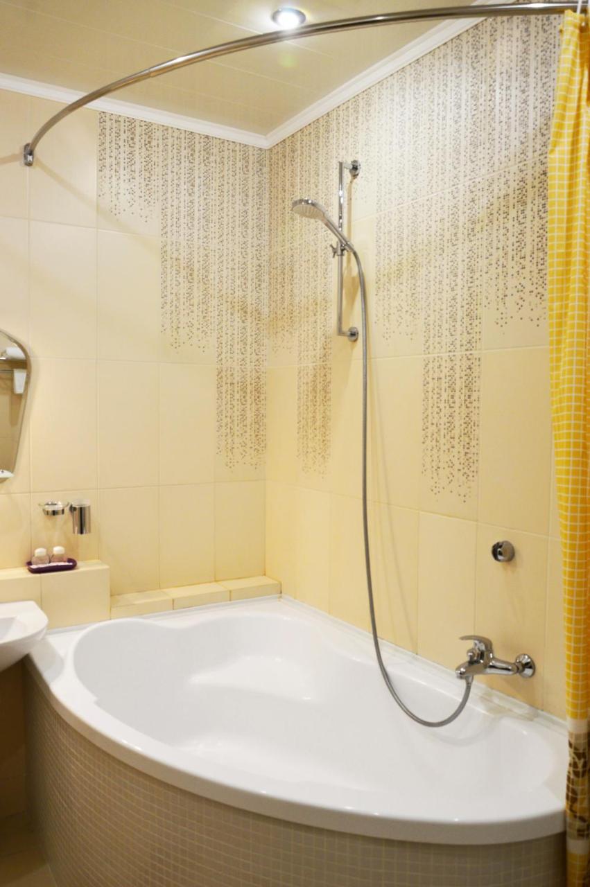 Comfort Apartments - Beautiful Suite By The Park Grodno Exterior foto